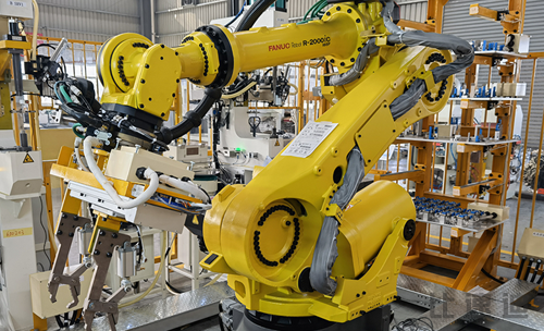 机器人铆螺母枪_无人化产线_数据监控_储存报警